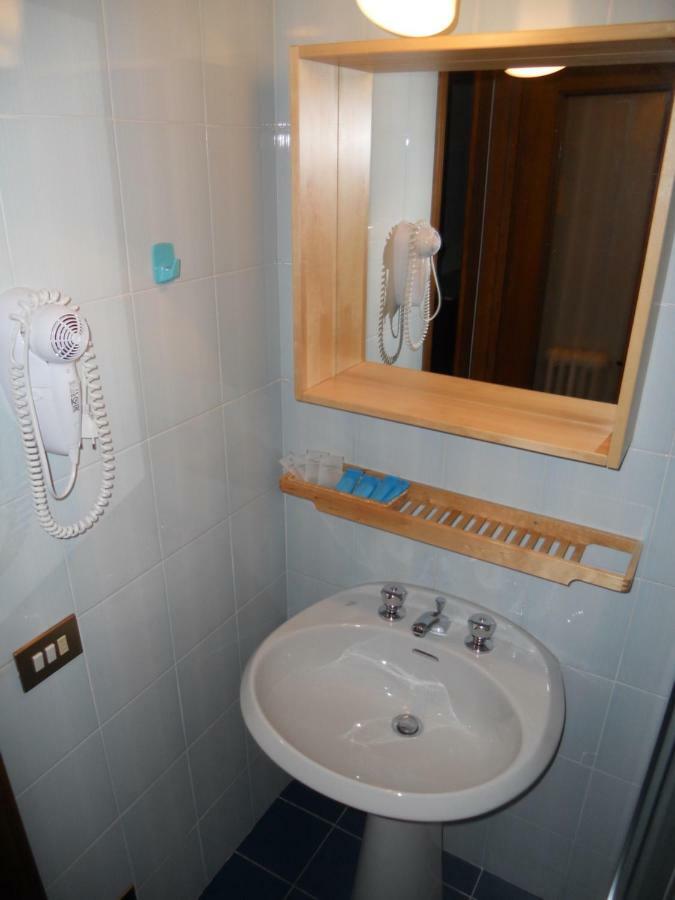 The Silence Holiday Apartment Lezzeno Extérieur photo